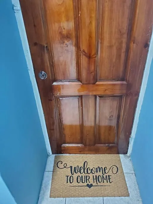 Apartment New Kingston Central Location Gated